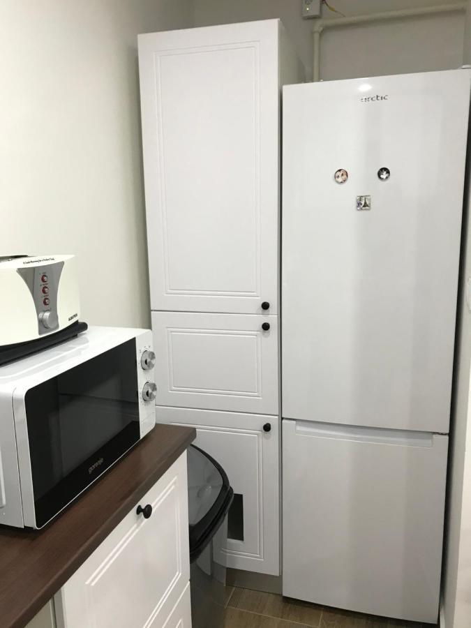 Comfy Apartment - Free Private Parking,Ac,Wi-Fi كاري المظهر الخارجي الصورة